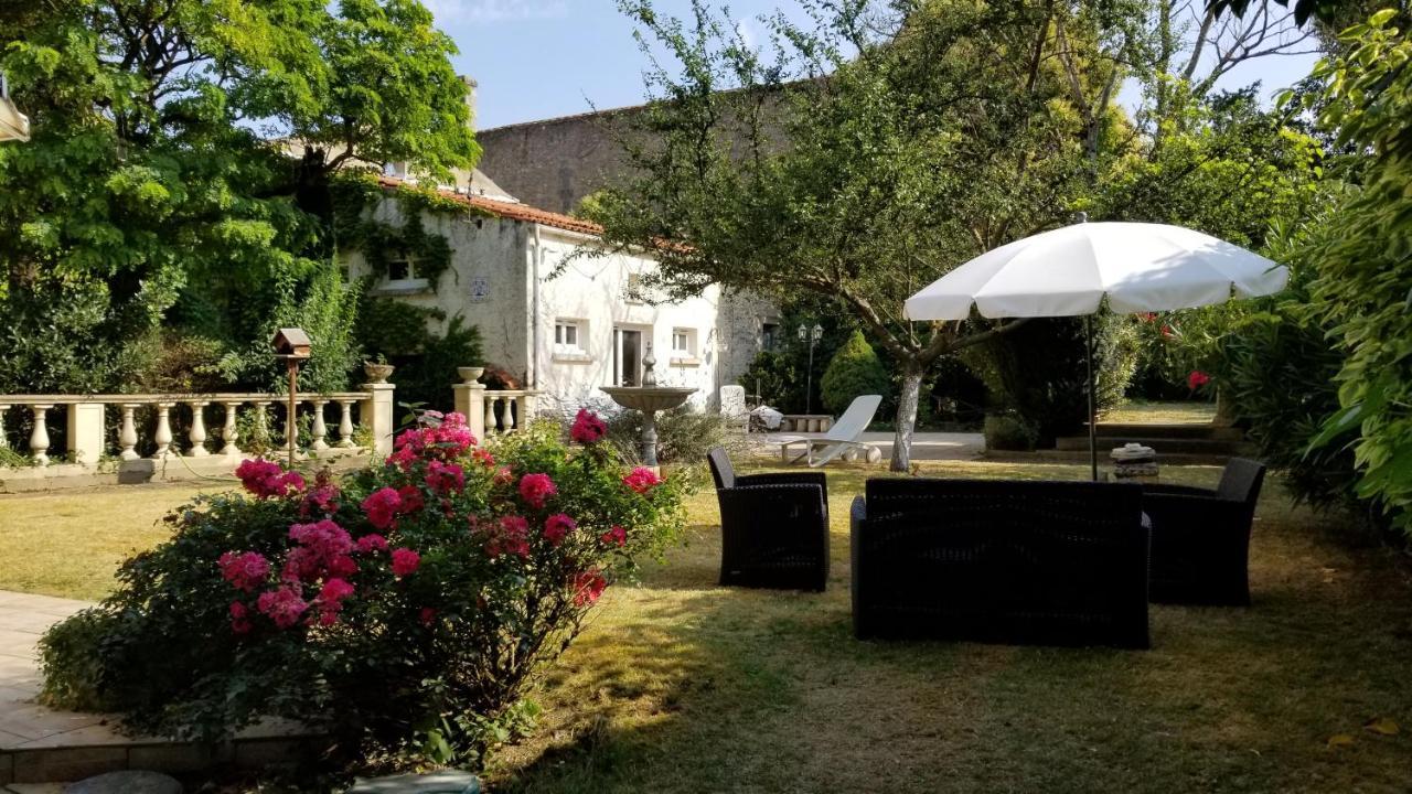 La Maison Blanche Бле Екстериор снимка